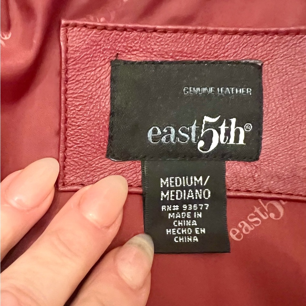 Women’s Med East 5th Genuine Leather zip-up jacket, Red/Burgundy 
UEC - Picture 5 of 14
